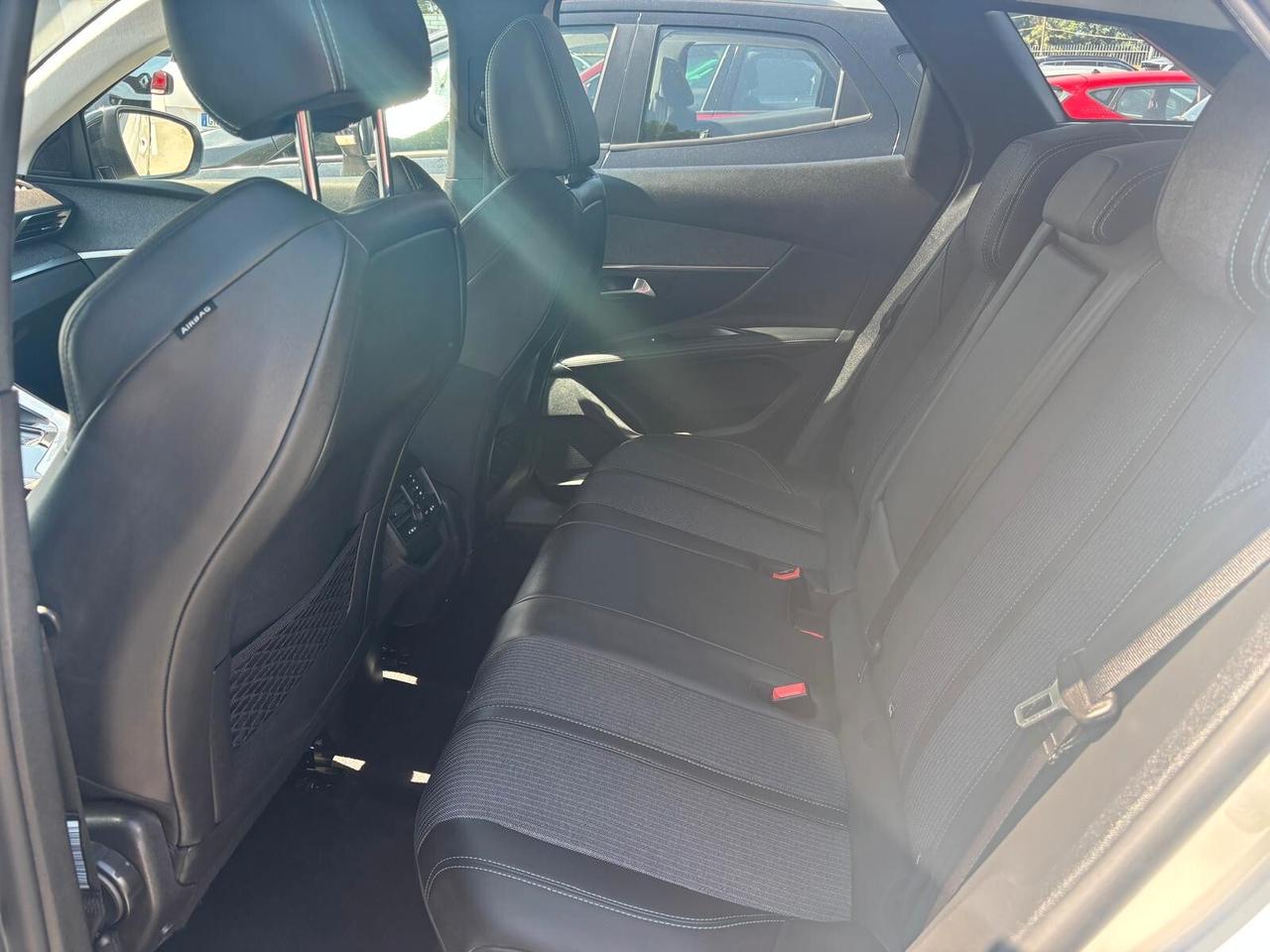 Peugeot 3008 ALLURE BlueHDi - 2022