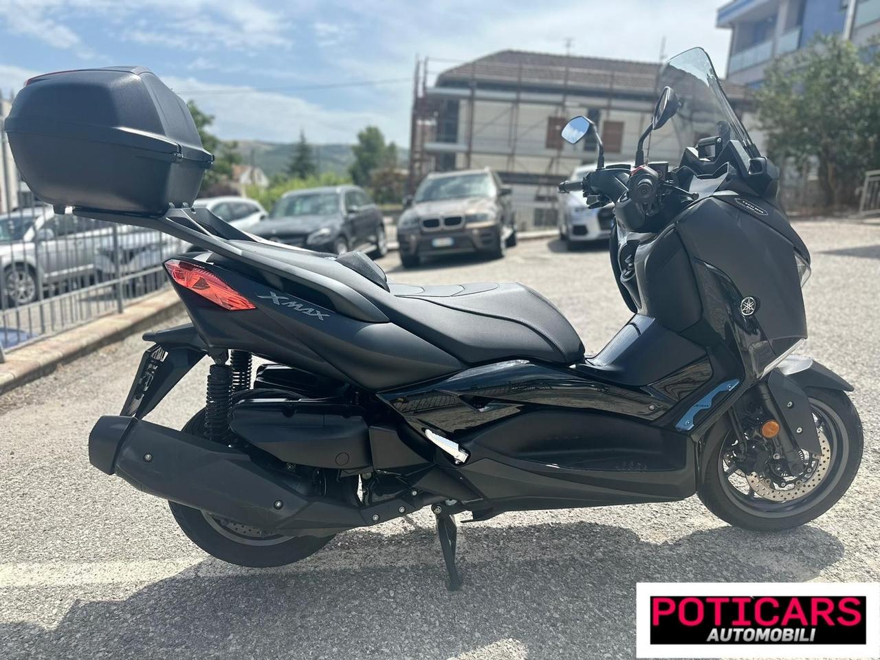 Yamaha X-Max 400 Tech max 400