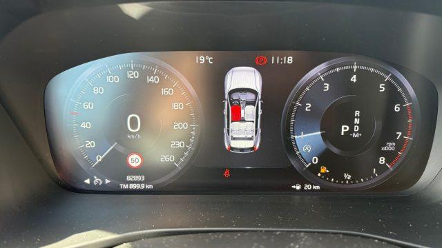 VOLVO XC40 T2 Geartronic Momentum ***IVA ESPOSTA***