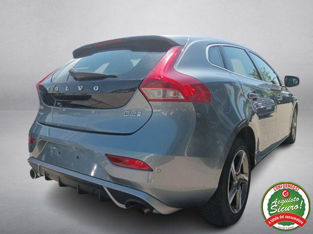VOLVO V40 D2 R-design Led Navi