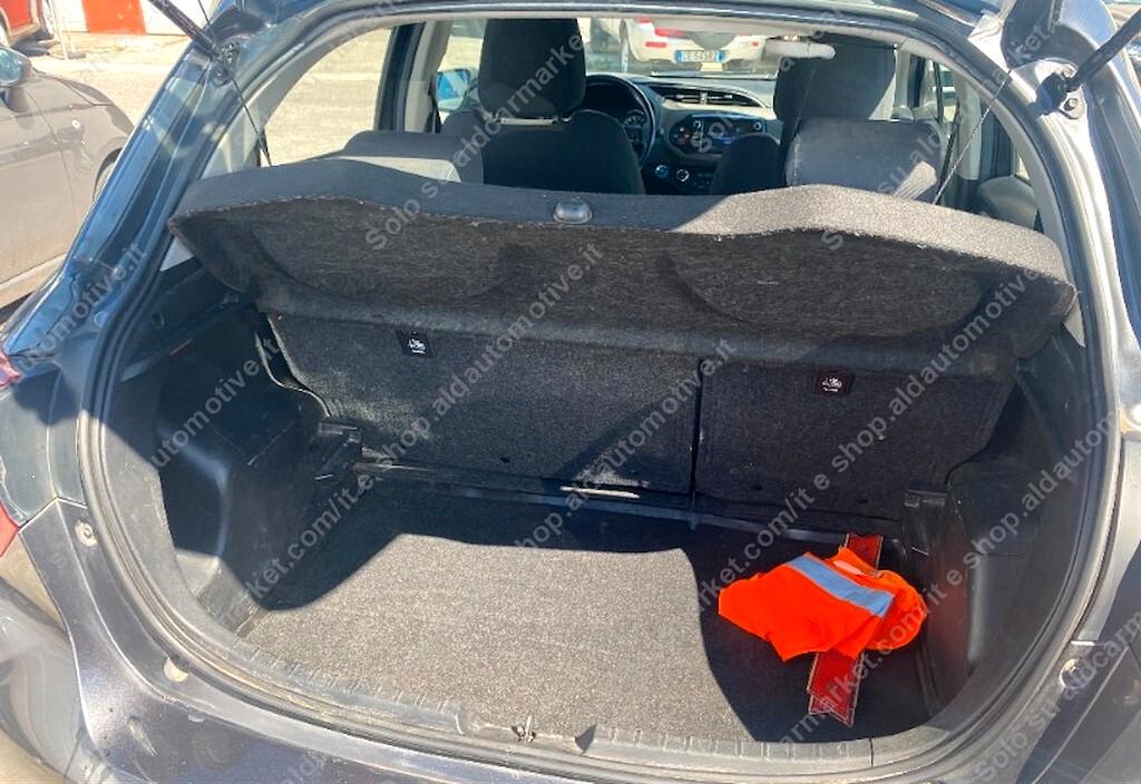 Toyota Yaris 1.5 Hybrid 5 porte Business Bluetooth Retrocam UNIPRO IVA DEDUCIBILE