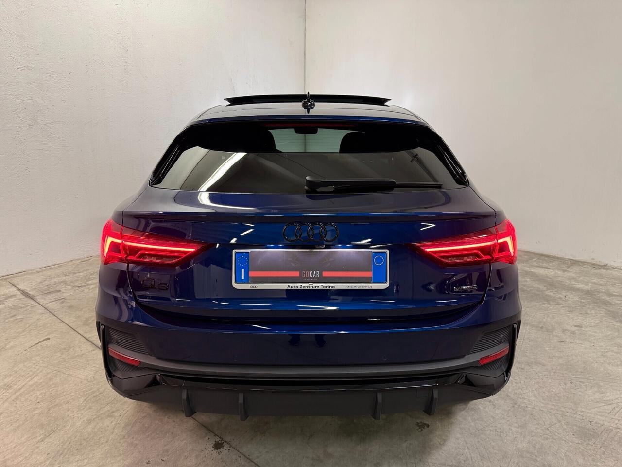 Audi Q3 Sportback 40 Tfsi Identity Black Quattro S-Tronic