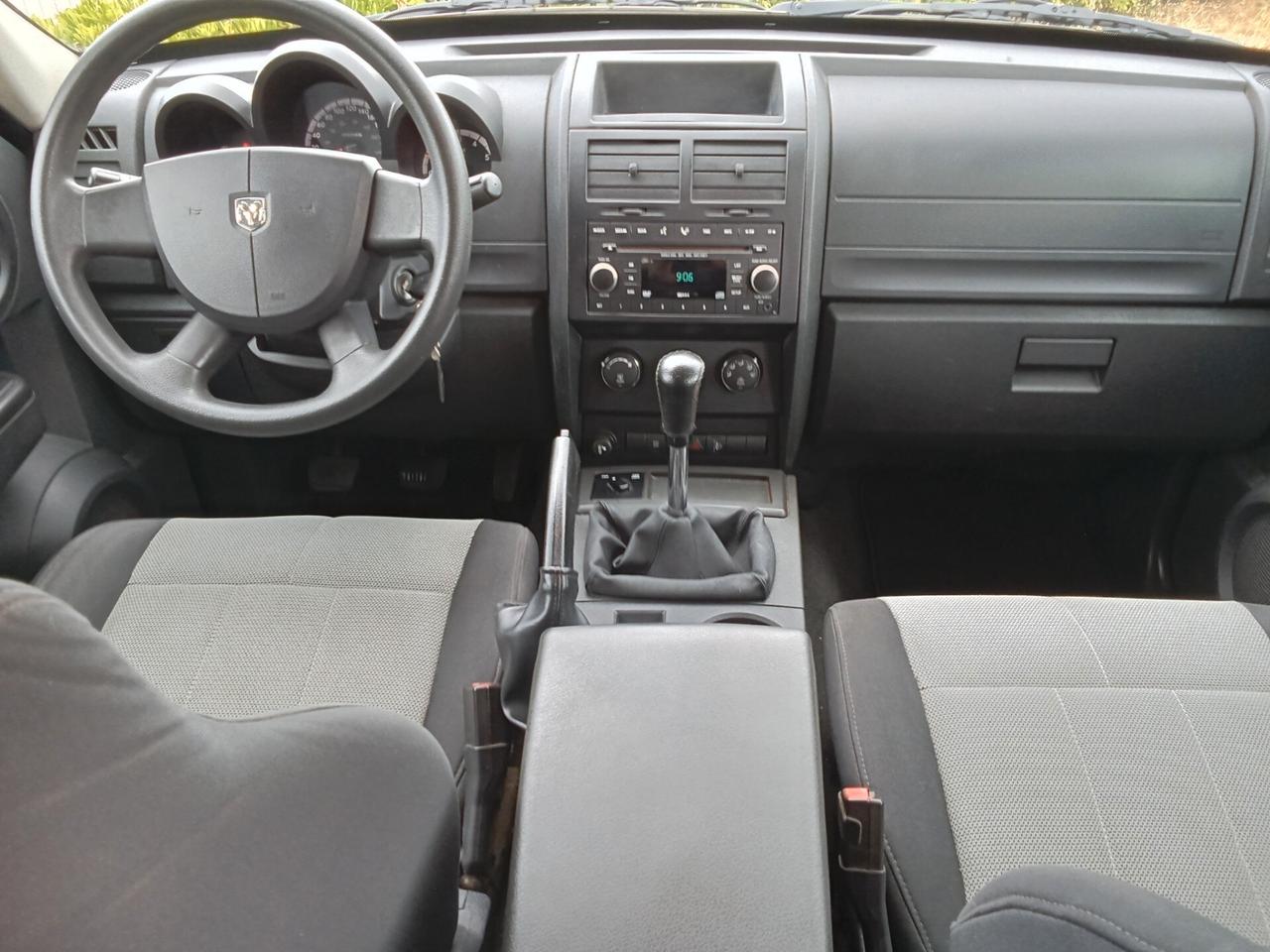 DODGE NITRO-4x4 2.8 CRD 177-SPORT-GANCIO TRAINO