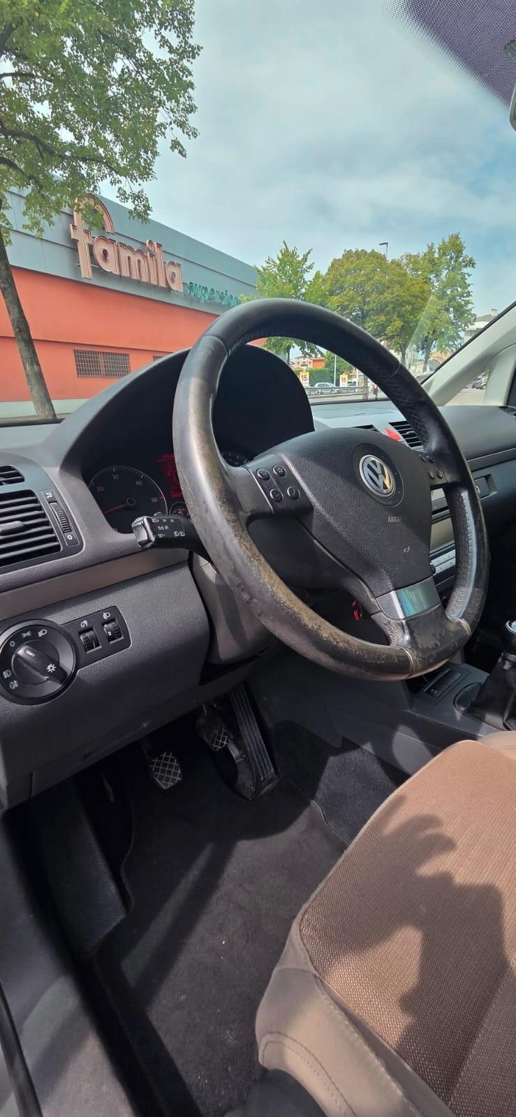 Volkswagen Touran 2.0 16V TDI Highline