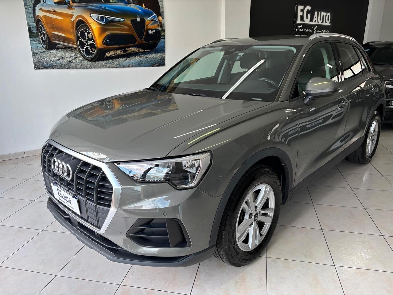 Audi Q3 35 TDI S tronic Business