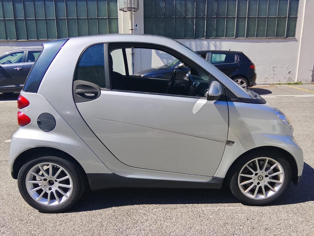 Smart ForTwo 1000 52 kW MHD coupé pulse