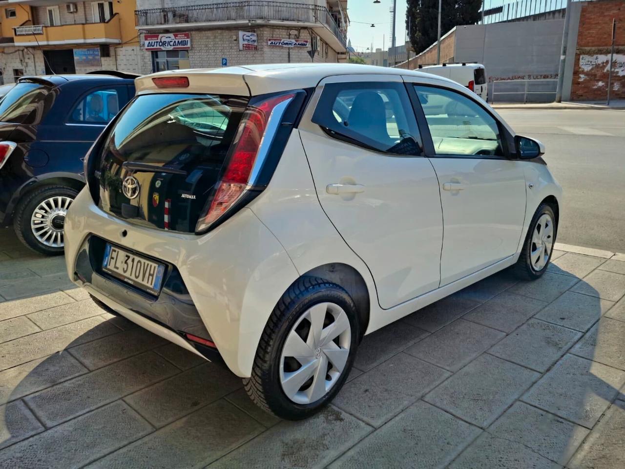 Toyota Aygo 1.0 69cv x-cool 2017