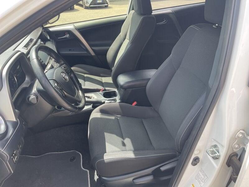 Toyota RAV4 2.5 Hybrid 2WD Dynamic IVA ESPOSTA COMPRESA GARANZIA APPROVED FINO AL 2028