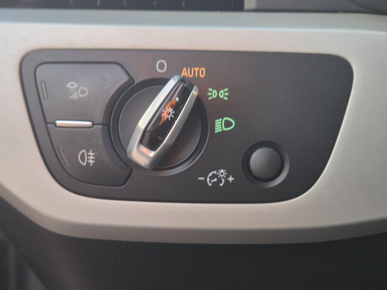 Audi A4 Avant 2.0 TDI 150 CV ultra S tronic Sport