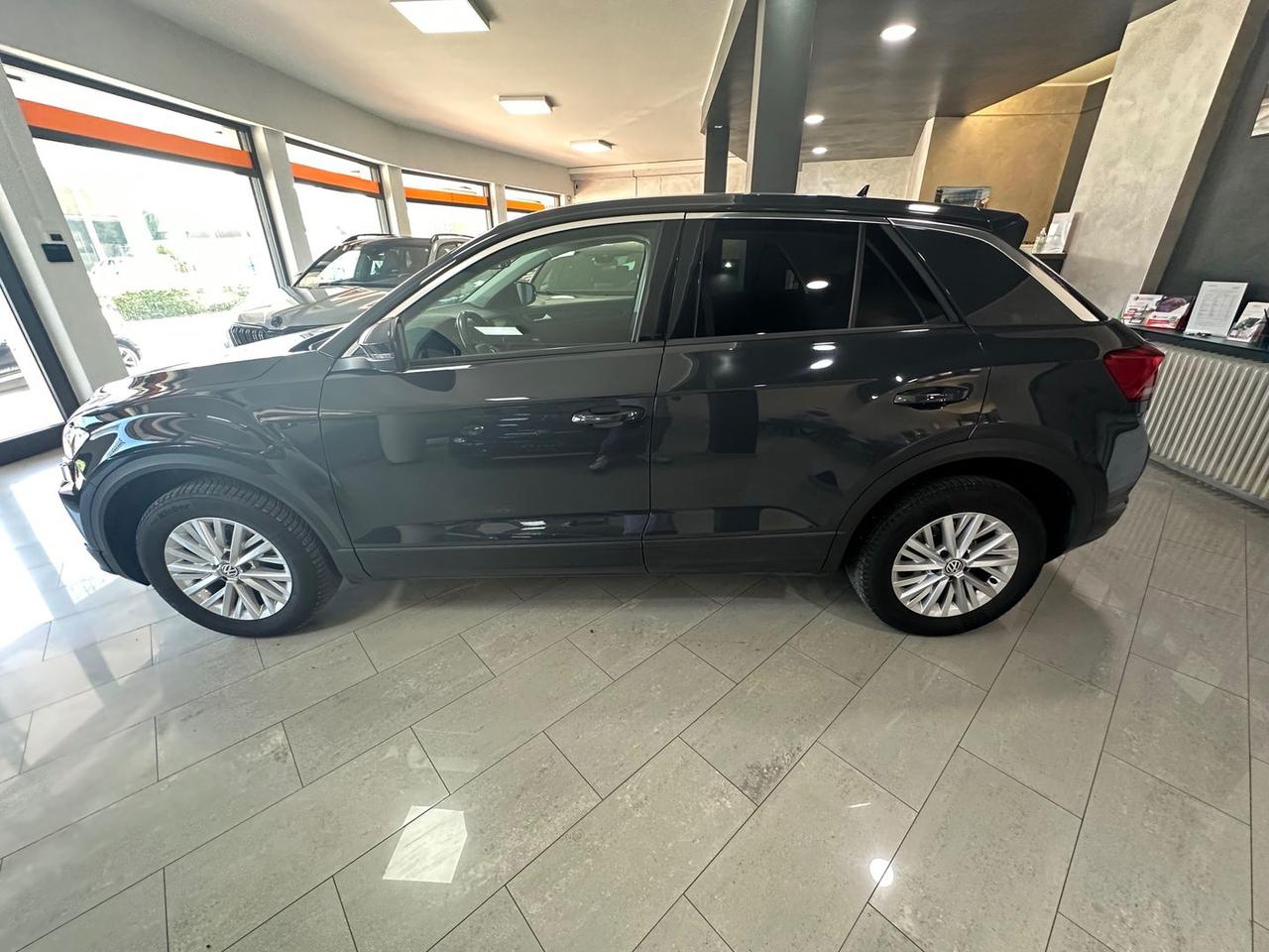 Volkswagen T-Roc Business 1.6 TDI #6023