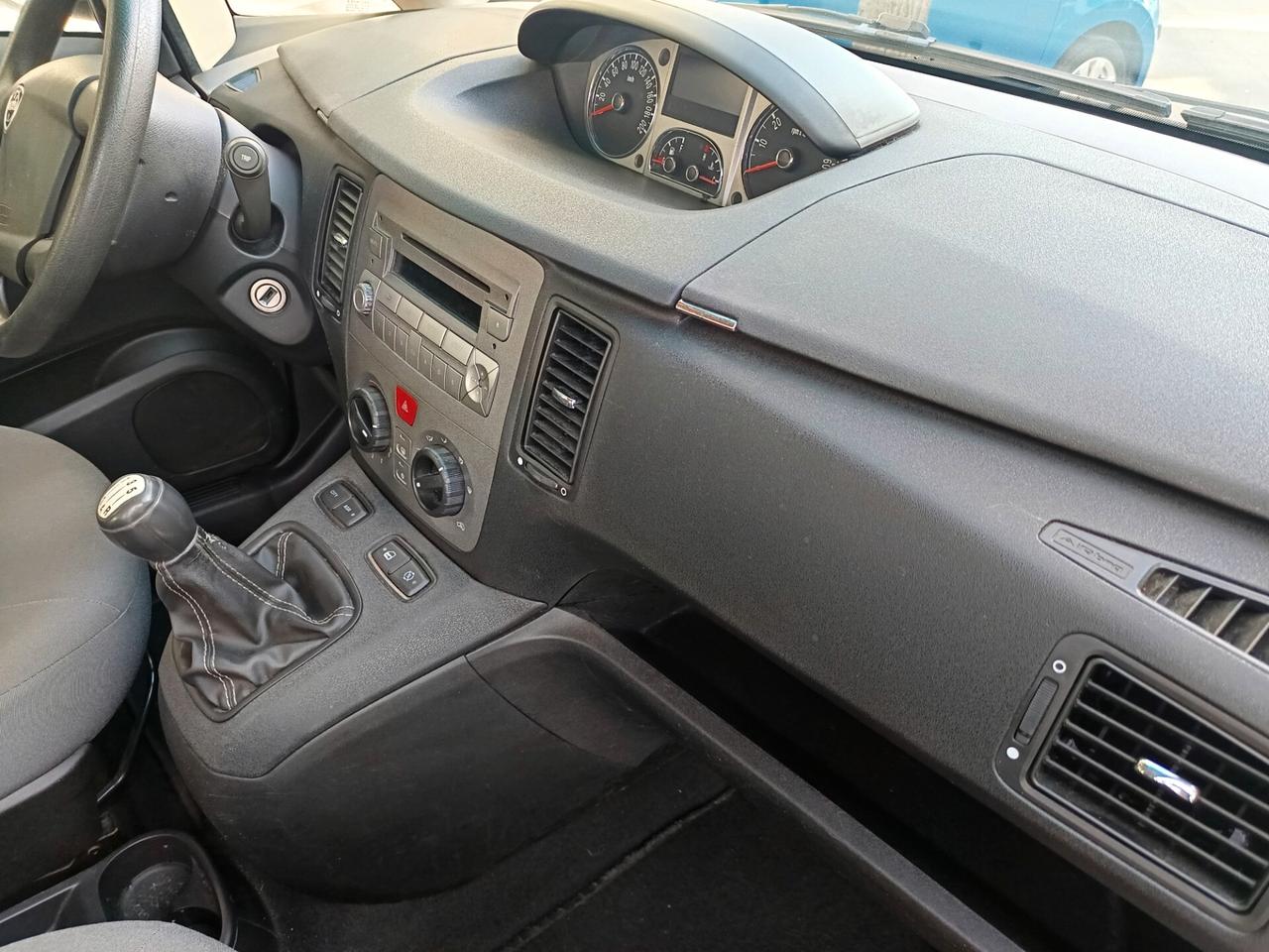 Lancia MUSA 1.3 Mjt 95 CV Gold