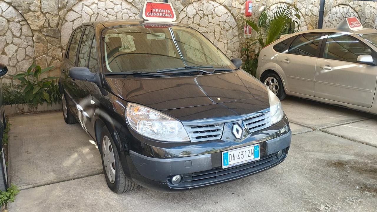 Renault Scenic Scénic 1.9 dCi/130CV Luxe