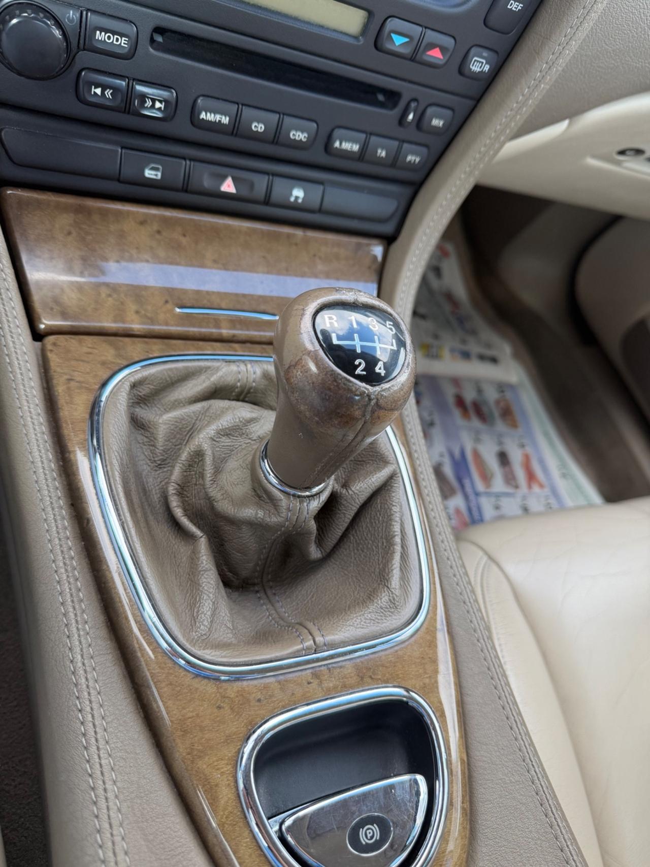 Jaguar S-Type 2.5 V6 cat Executive