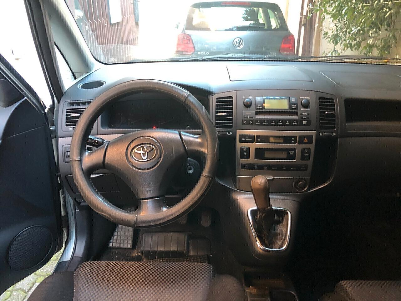 Toyota Corolla Verso 1.6 16V