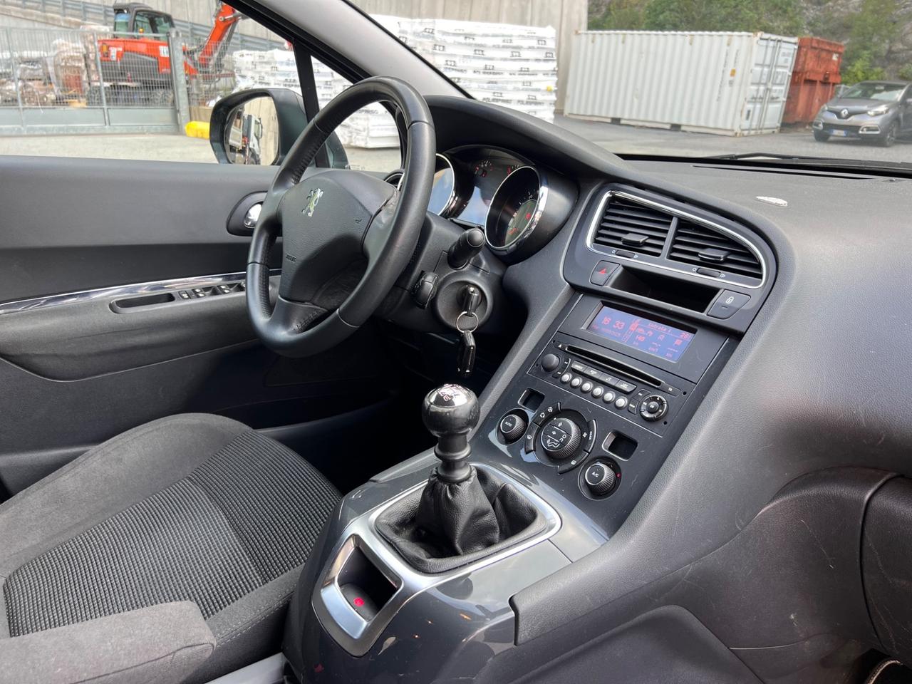 Peugeot 5008 1.6 HDi 112CV 7 posti