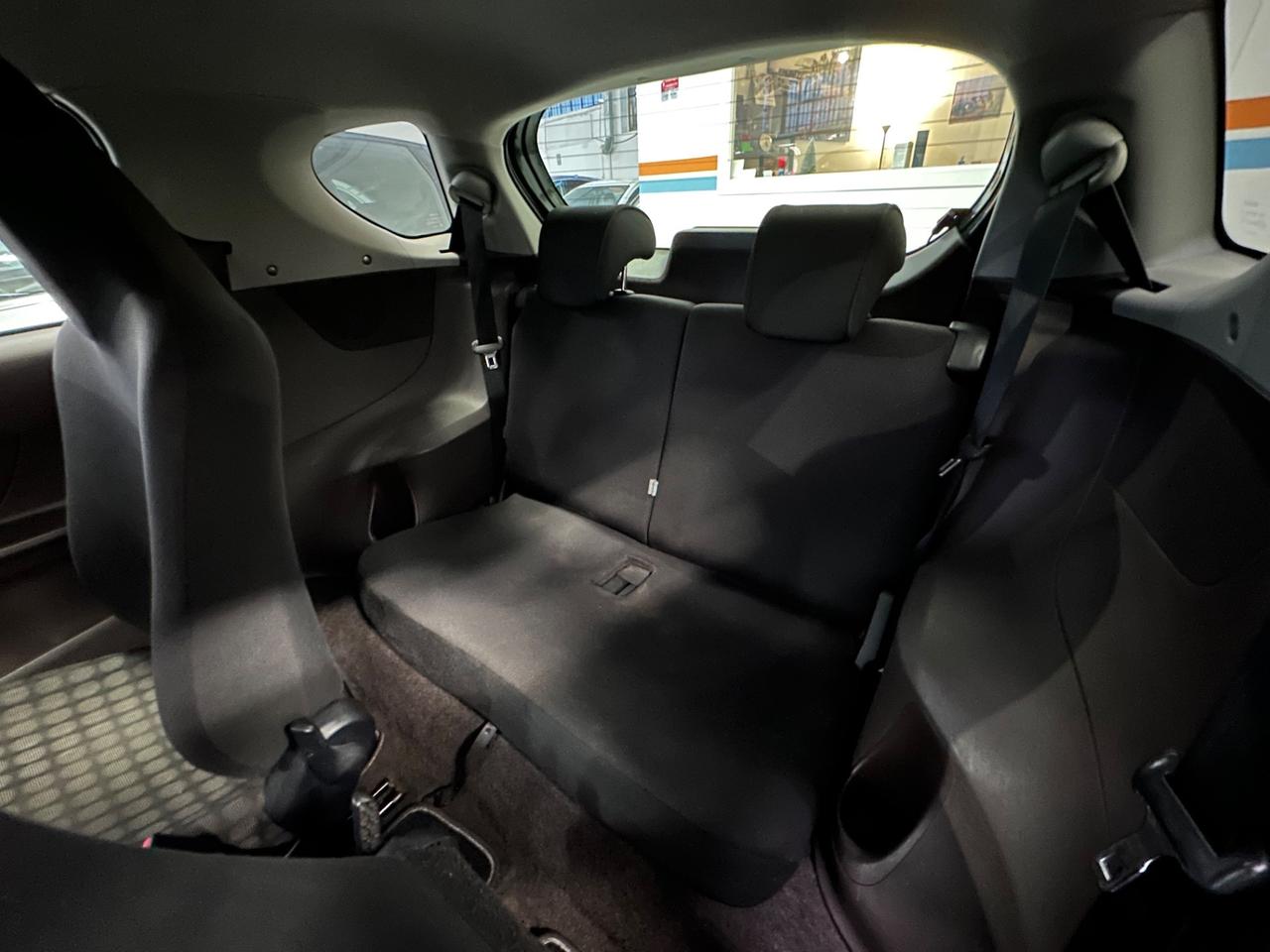 Toyota iQ 1.0 - Autonavigli