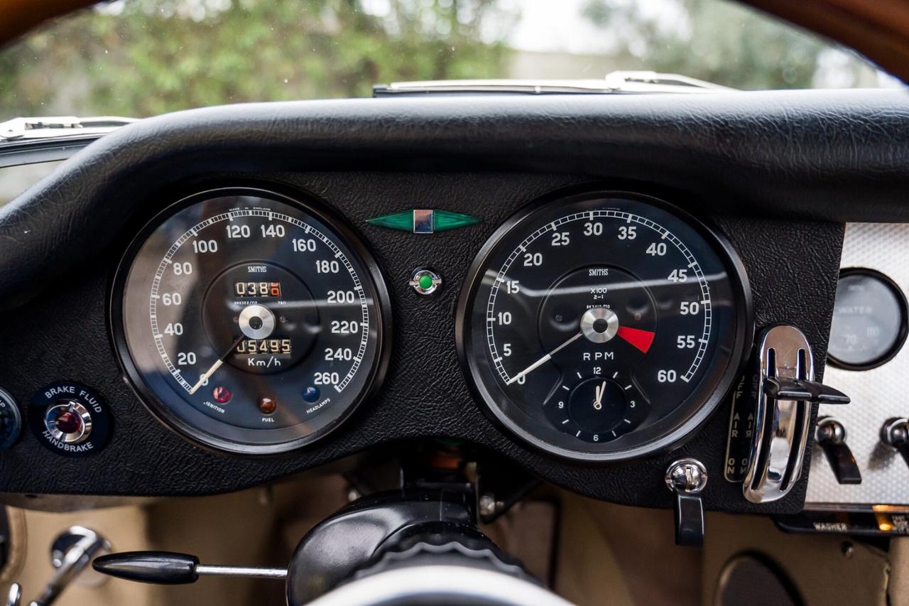Jaguar E-Type 3.8 FHC 1 Serie