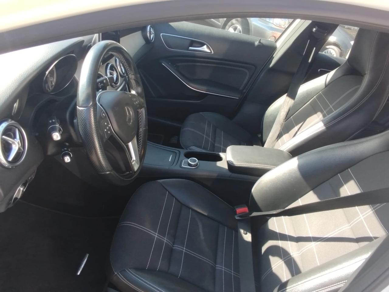 Mercedes-benz GLA 200 CDI Automatic Premium