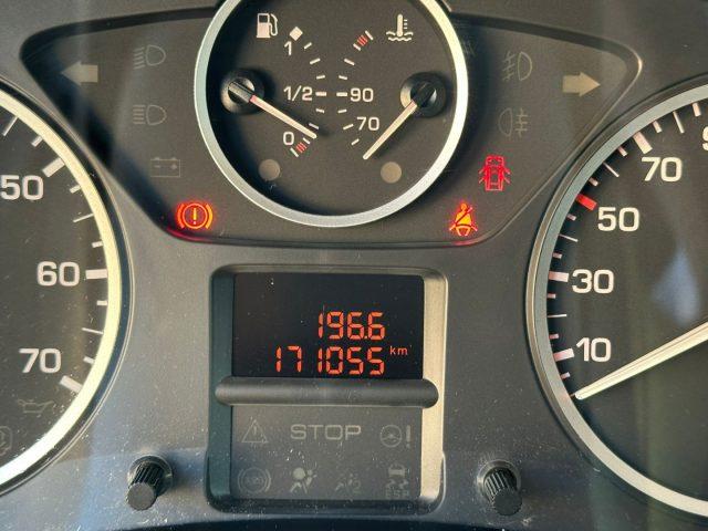 PEUGEOT Partner Tepee 1.6 HDi 92CV Outdoor