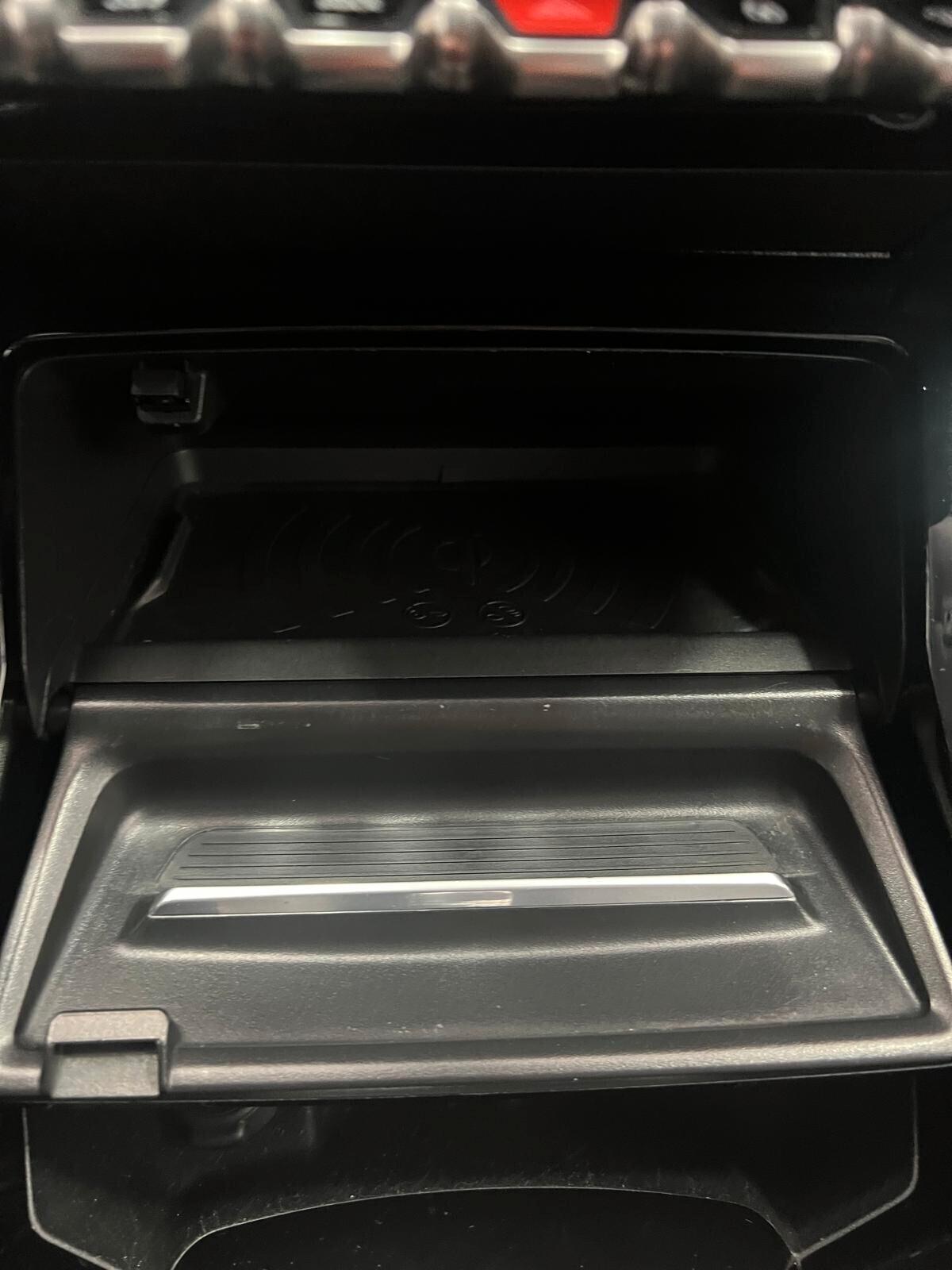 Peugeot 2008 BlueHDi 130 S&S EAT8 GT Pack. IVA ESPOSTA