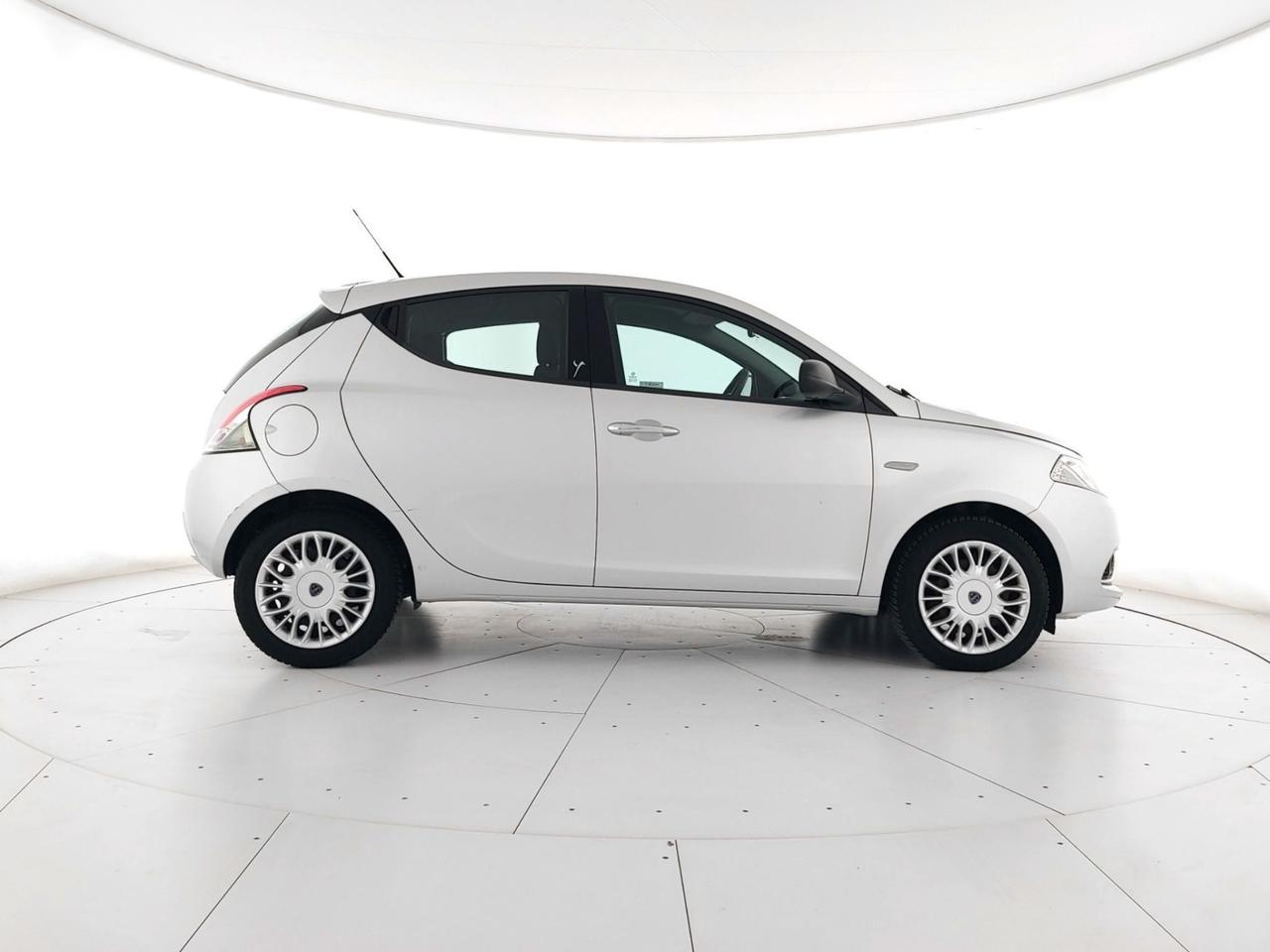 LANCIA Ypsilon 1.3 mjt Silver s&s 95cv X COMMERCIANTI+NEOPATENTATI+BLUETOOTH