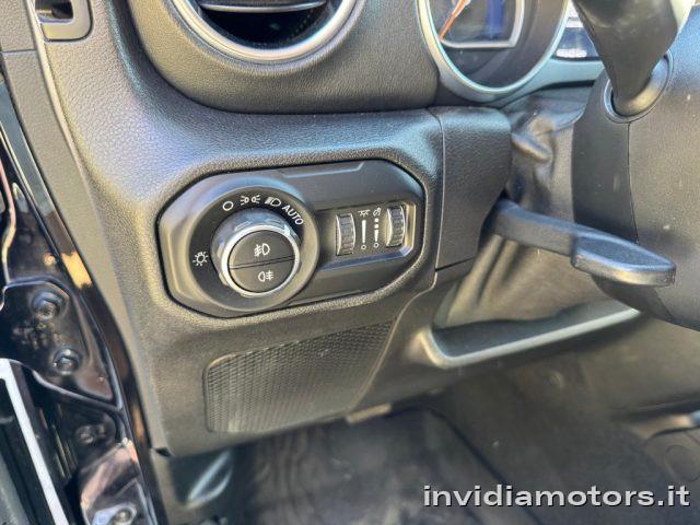 JEEP Wrangler Sahara Soft-Hard Top