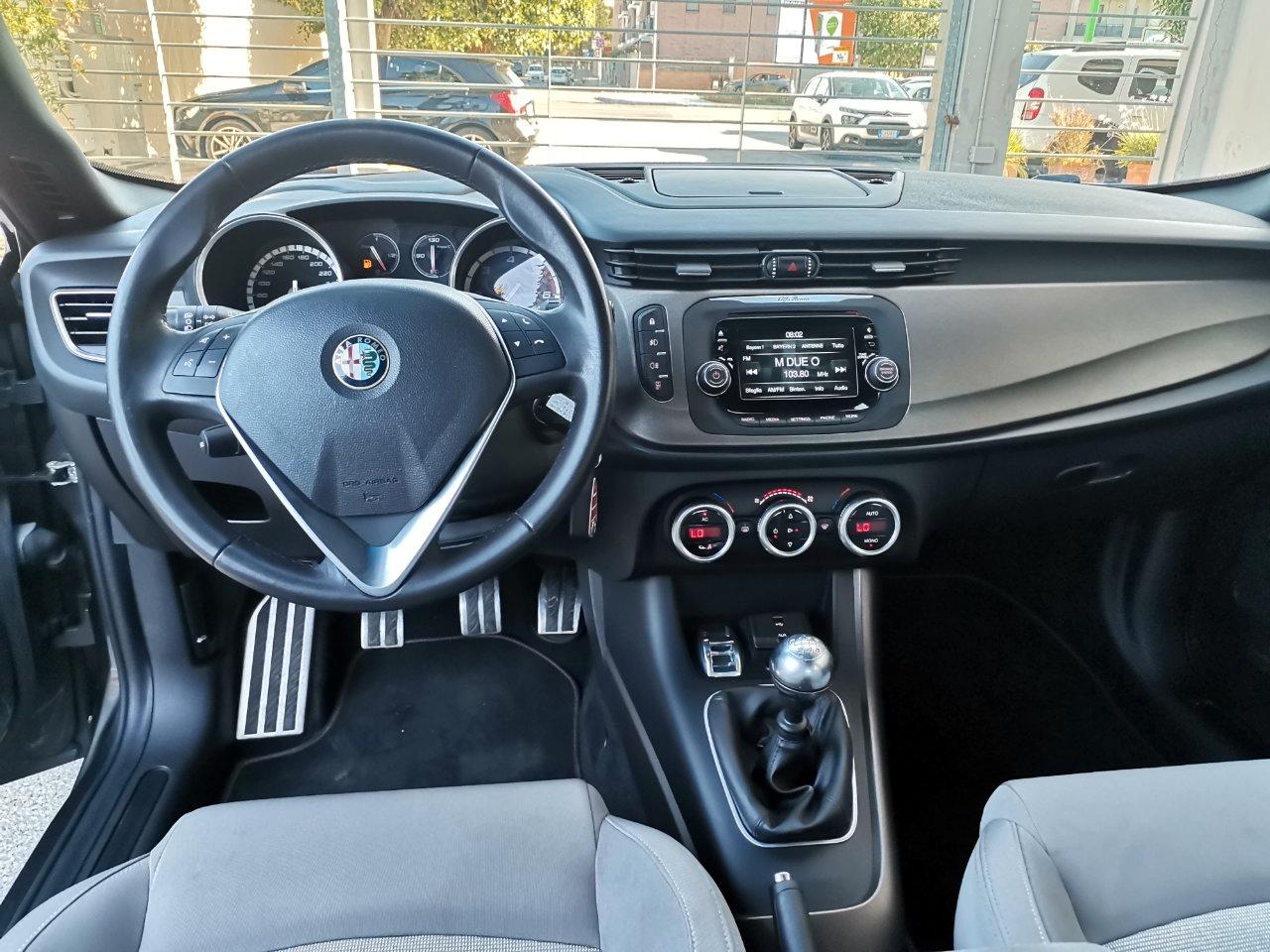 Alfa Romeo Giulietta 1.6 jtdm(2) Distinctive