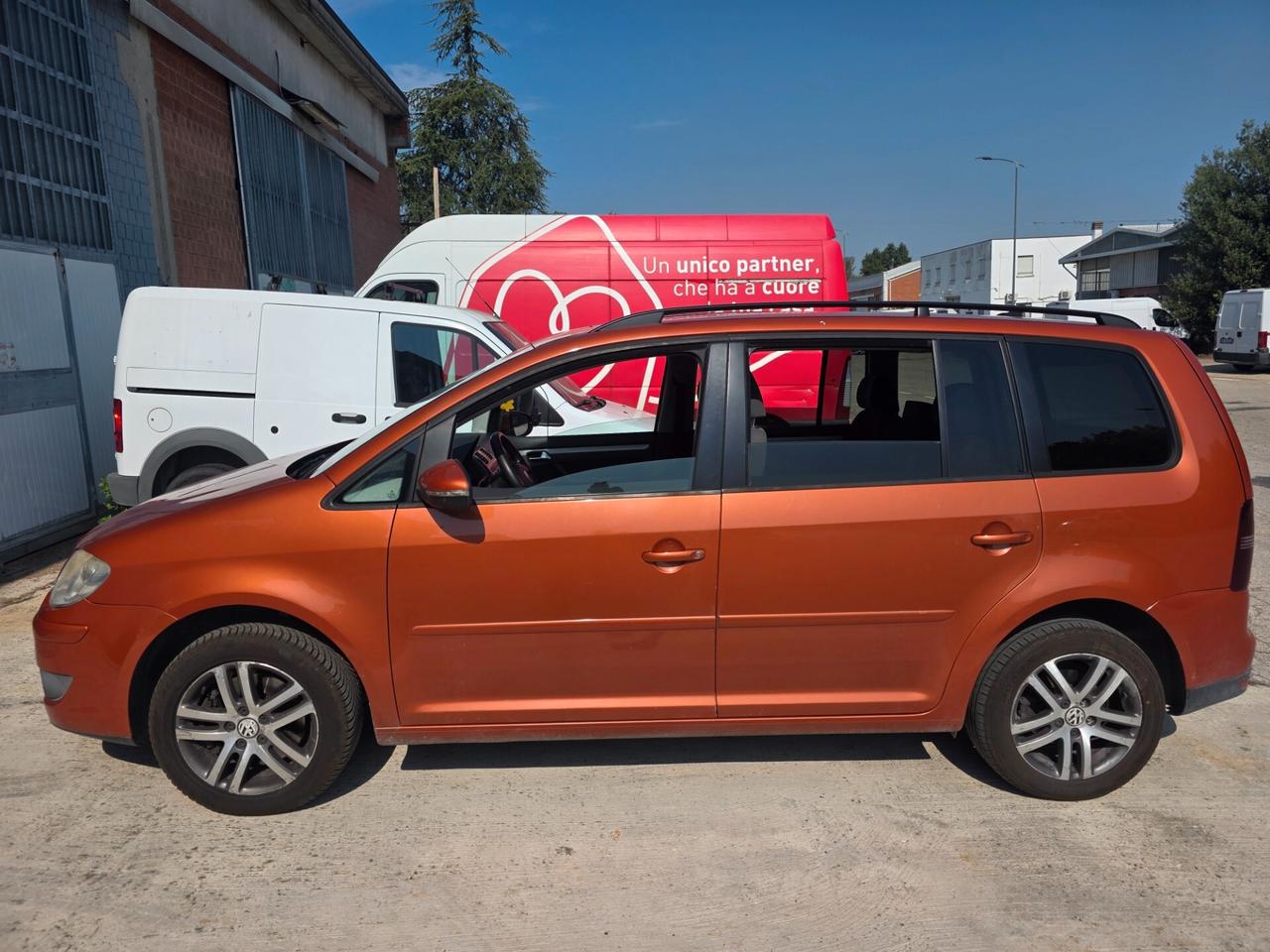Volkswagen Touran 1.4 cc 150CV Automatico dsg