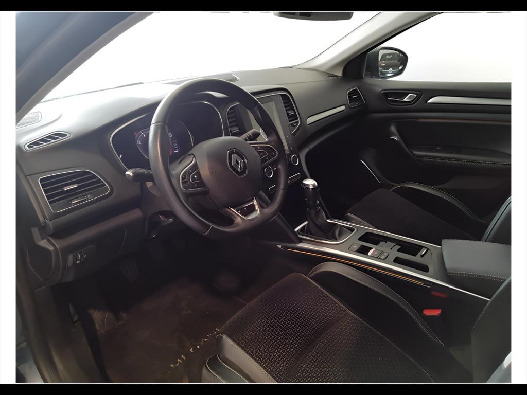 RENAULT Megane IV 2016 - Megane 1.3 tce Intens 140cv fap