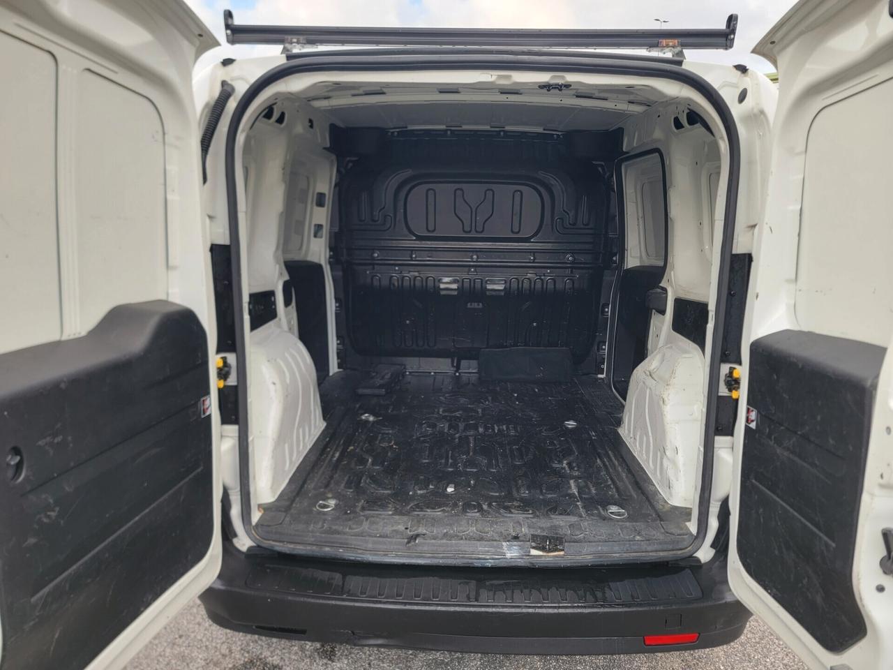 Fiat Doblò 1.6 jtd 3 posti euro 6 garanzia 12 mesi