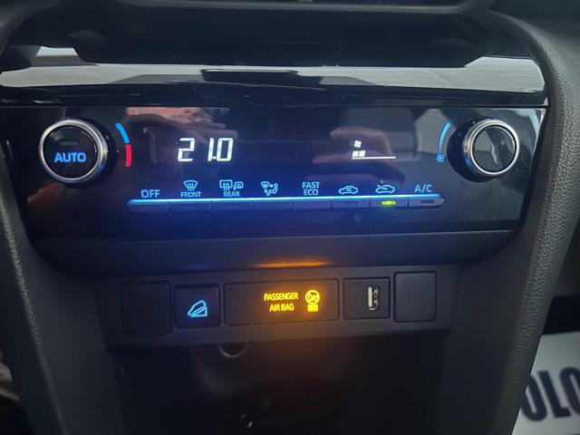 TOYOTA Yaris Cross 1.5 Hybrid 5p. E-CVT AWD-i Lounge