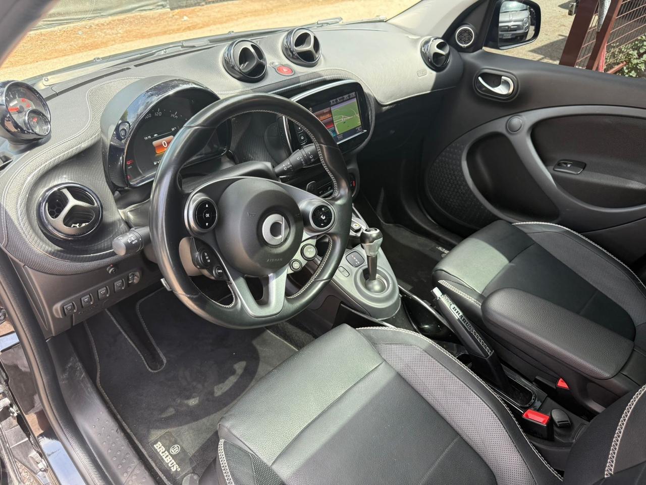Smart ForFour BRABUS 0.9 Turbo twinamic Xclusive UBJ KAMERA *PROMO*