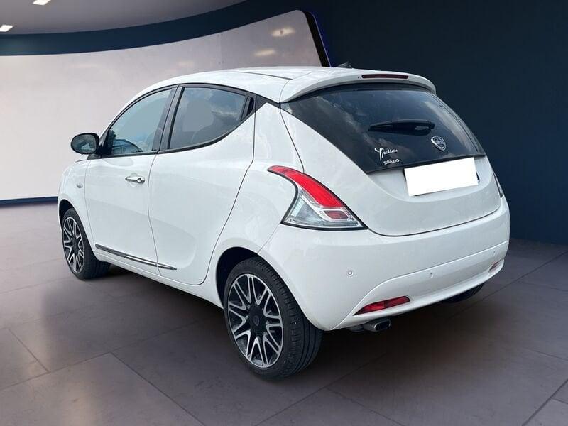 Lancia Ypsilon III 2015 1.2 Platinum s&s 69cv my19