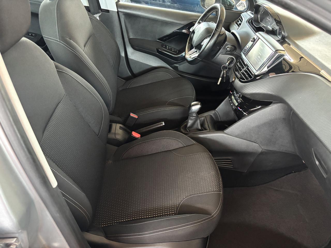 Peugeot 208 1.2 BENZINA 60KW 82CV 5 porte Allure