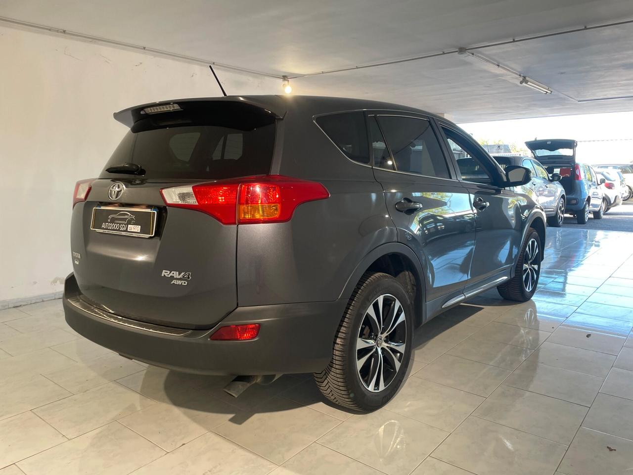 Toyota RAV 4 RAV4 2.0 D-4D 4WD Lounge