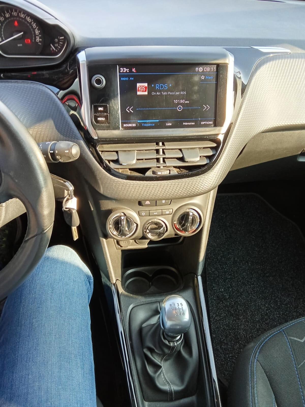 Peugeot 2008 PureTech Turbo 110 S&S Signature