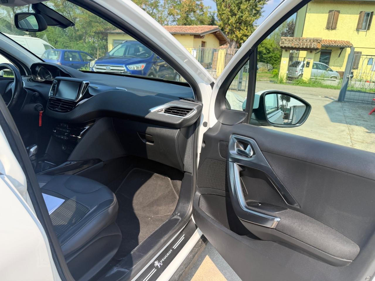 Peugeot 2008 PureTech Turbo 110 S&S Allure