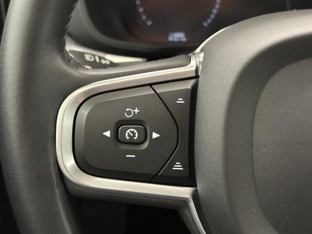 VOLVO XC60 B4 (d) Geartronic Inscription