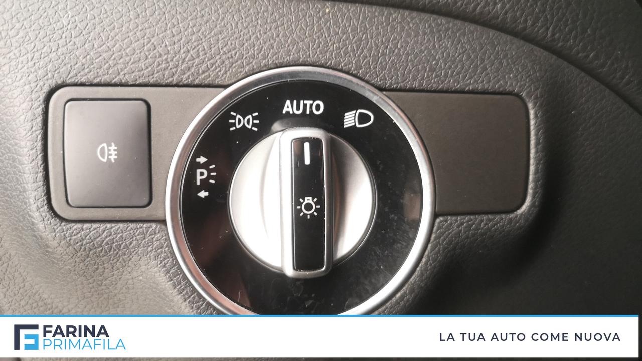 Mercedes-Benz GLA - X156 - GLA 220 d Premium 4matic auto