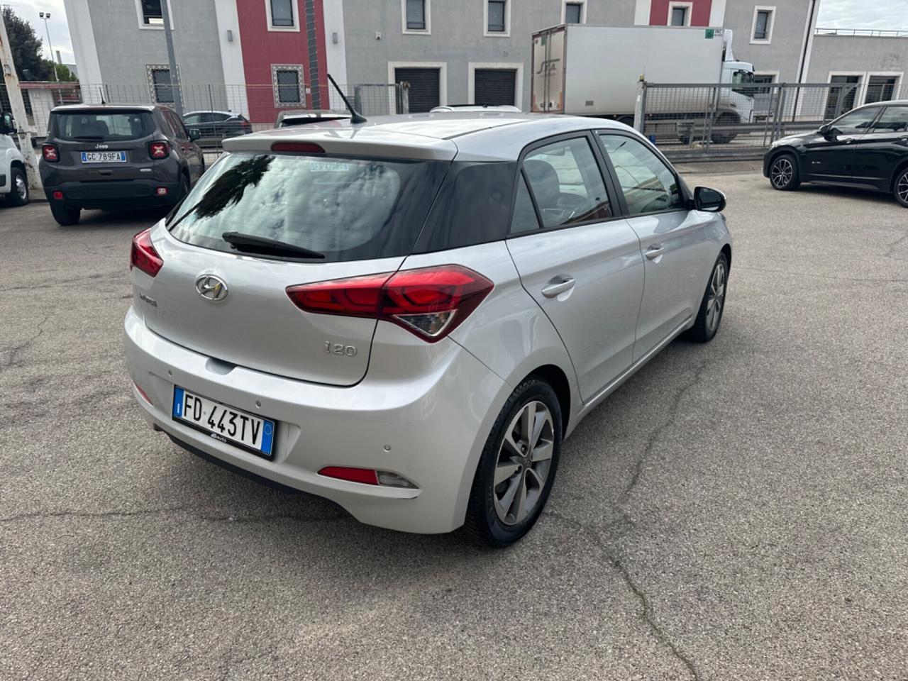 Hyundai i20 1.2 84 CV 5 porte Style