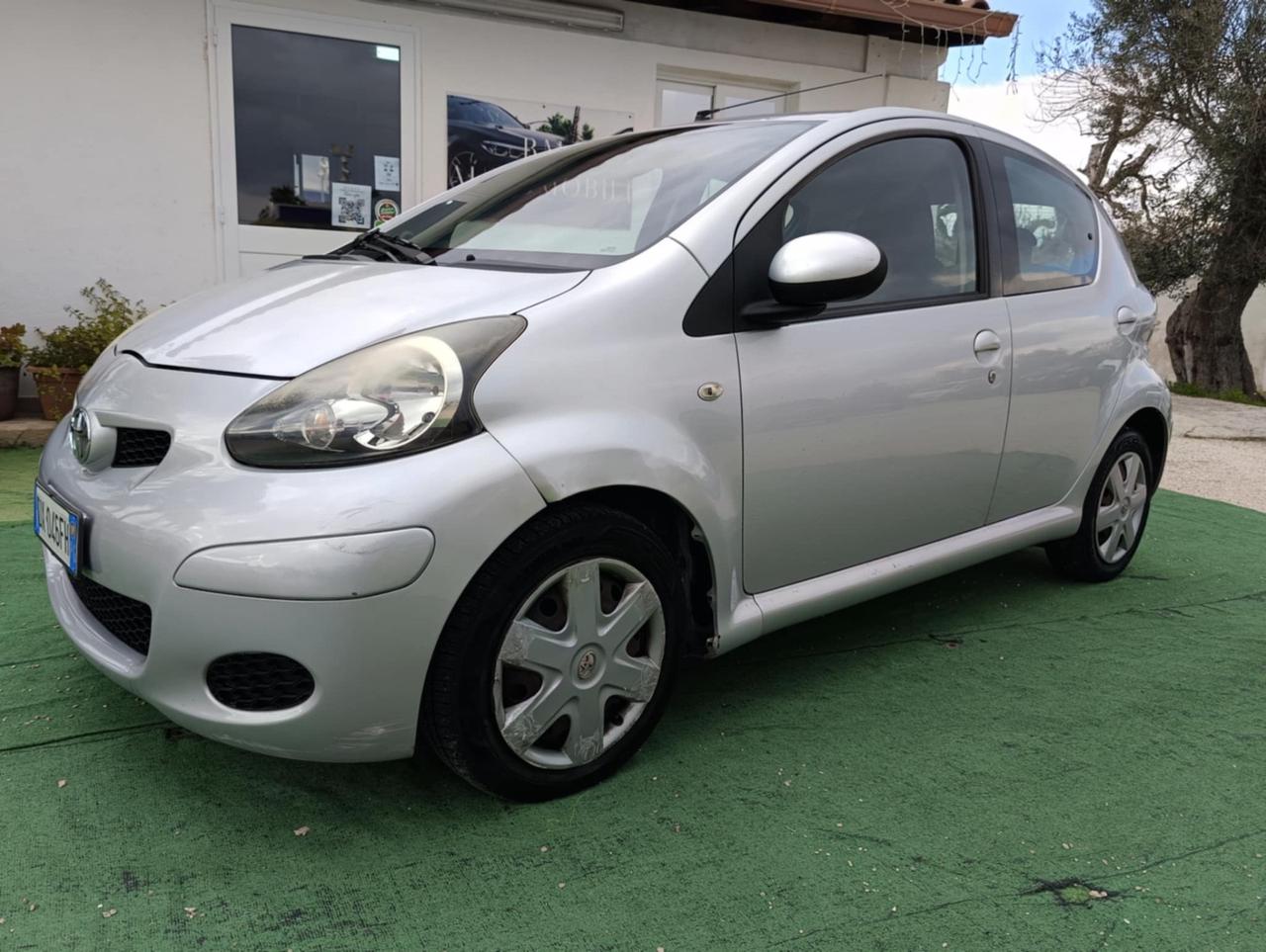 Toyota Aygo 1.0 12V VVT-i 5 porte - 2009