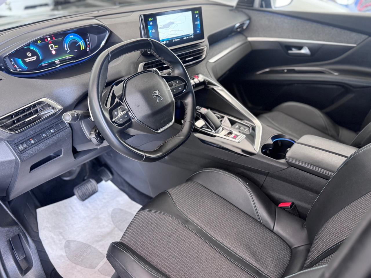 Peugeot 3008 Hybrid 225 e-EAT8 Allure Pack