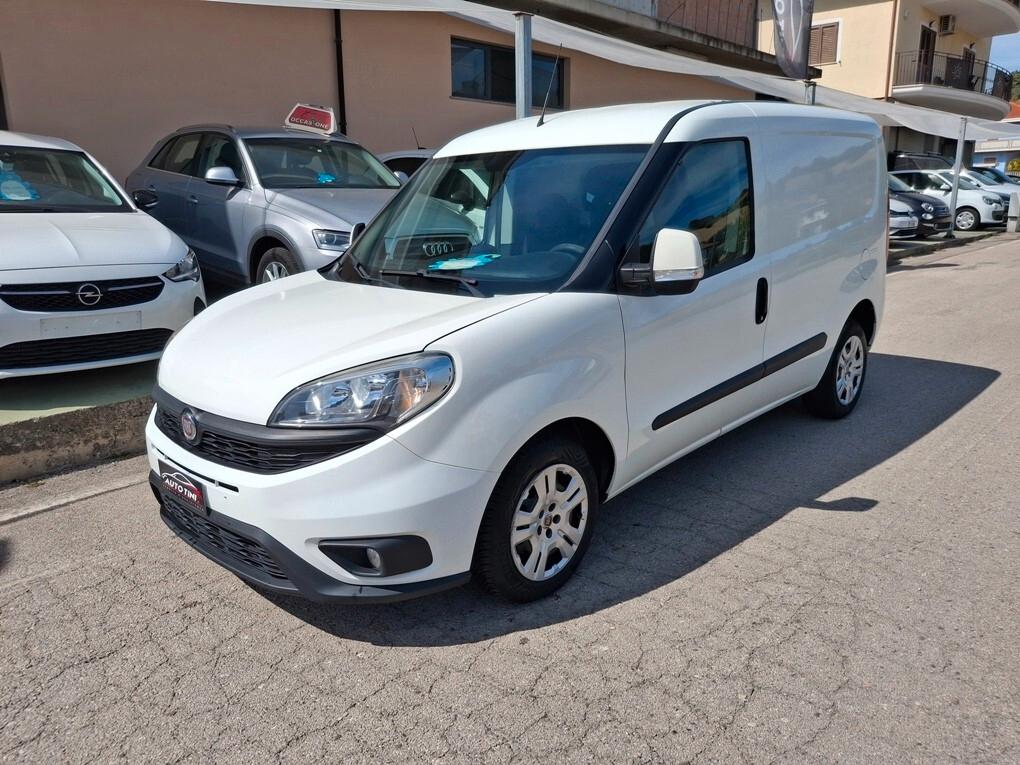 Fiat Doblò 1.6 Multijet 105cv 3 POSTI Lounge