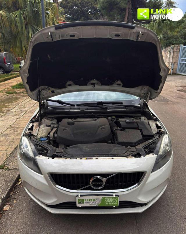 VOLVO V40 Cross Country D2 Momentum