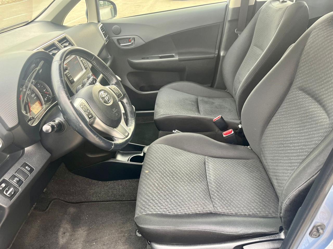 Toyota Verso-S 1.4D 2012 96.000km cambio automatico