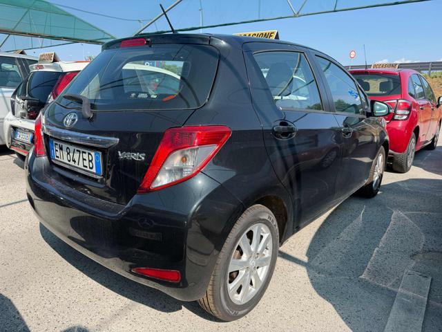 TOYOTA Yaris 1.0 5 porte Lounge