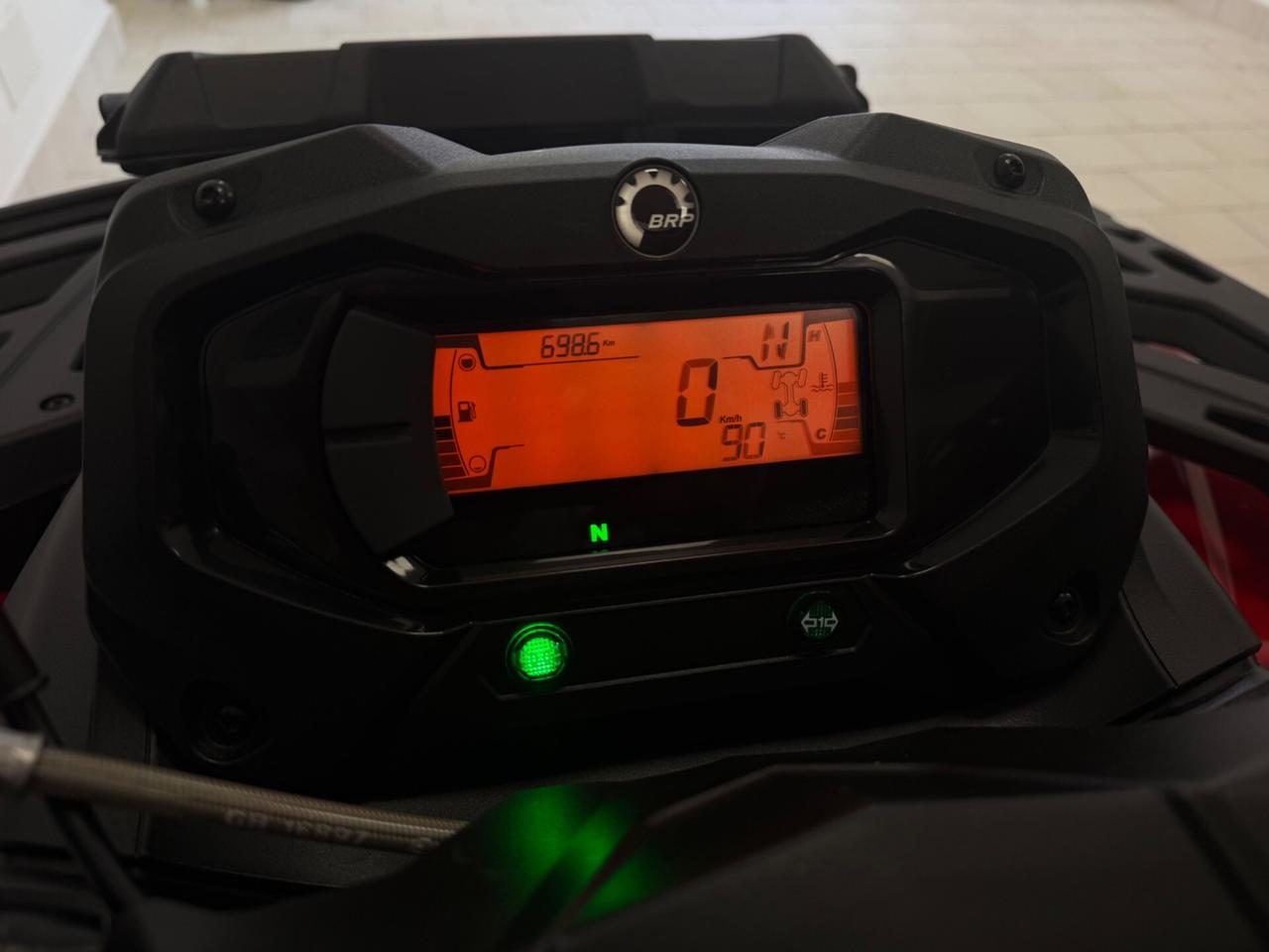 Can Am Outlander 1000 Max. 698 km