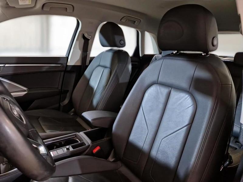 AUDI Q3 35 TDI S tronic S Line Edition