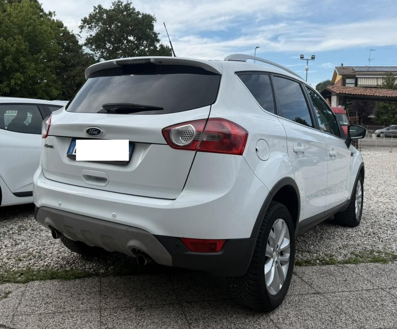 Ford Kuga Kuga+ 2.0 TDCi 140 CV 2WD DPF