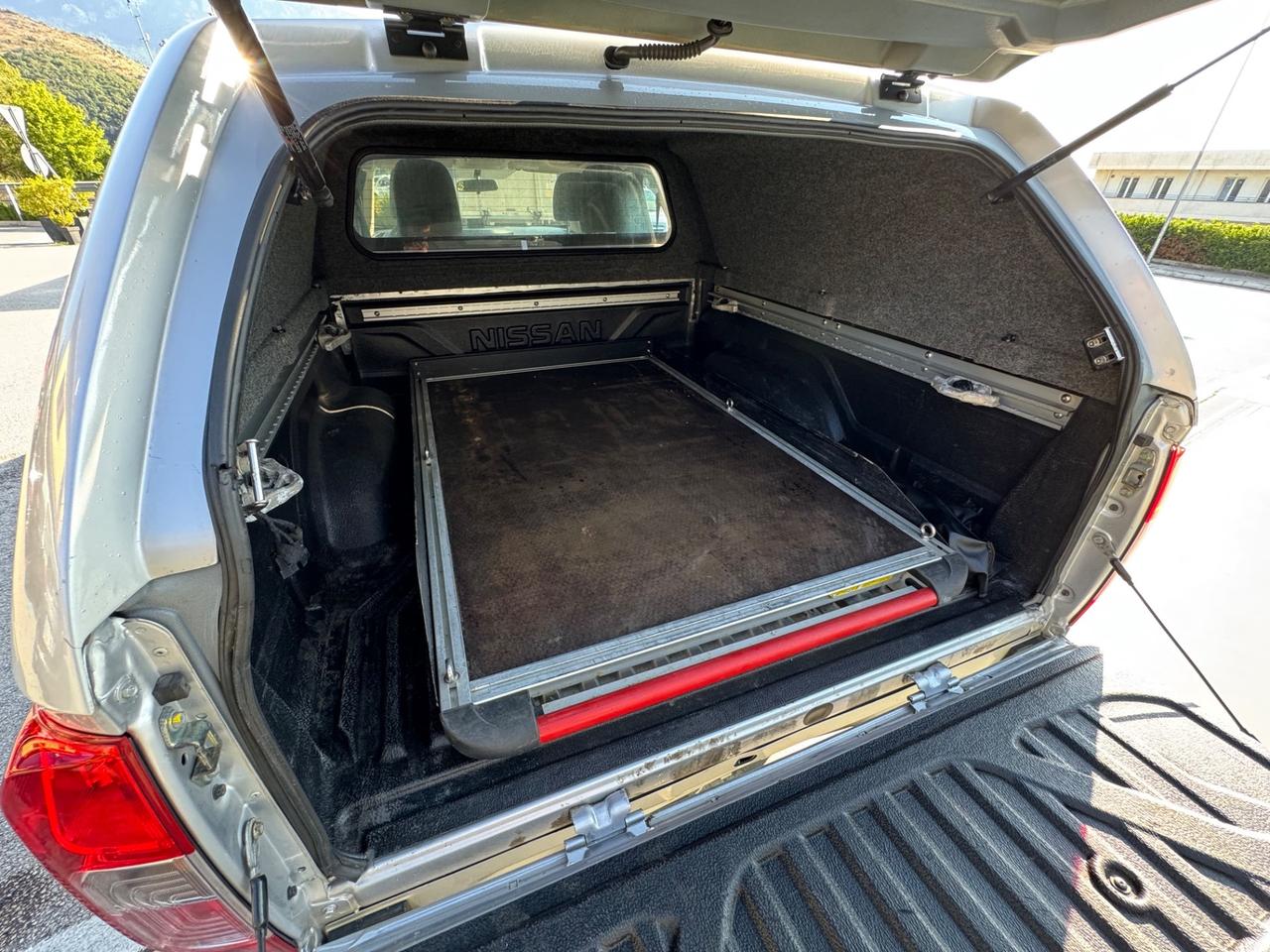 Nissan Navara 2.3 dCi 4WD King Cab, Pedana Scorrevole, hardtop